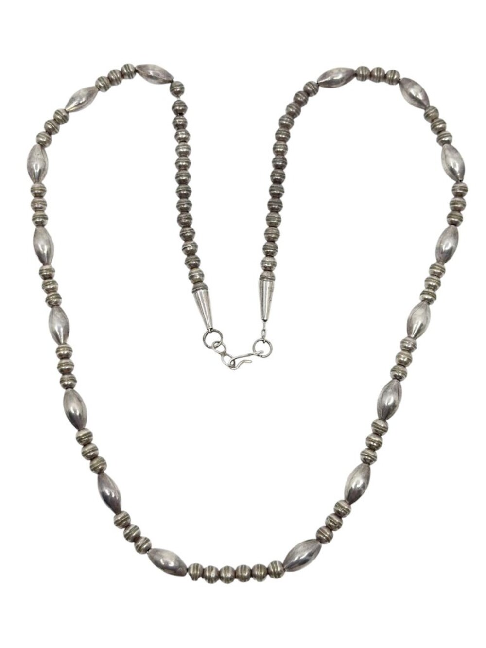 Vintage Navajo sterling silver bead necklace - GM1227